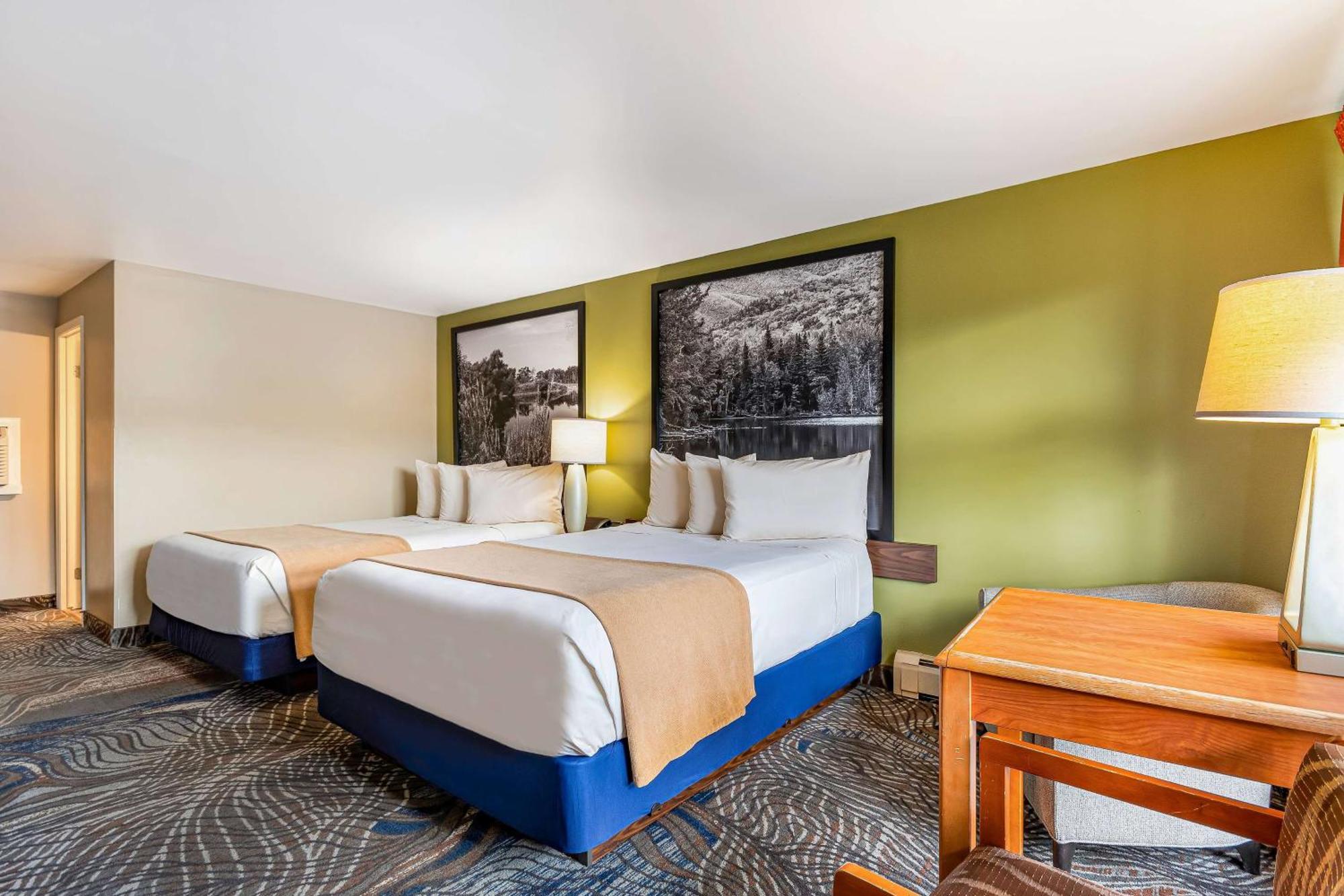 Super 8 By Wyndham Lake George/Downtown Exterior photo