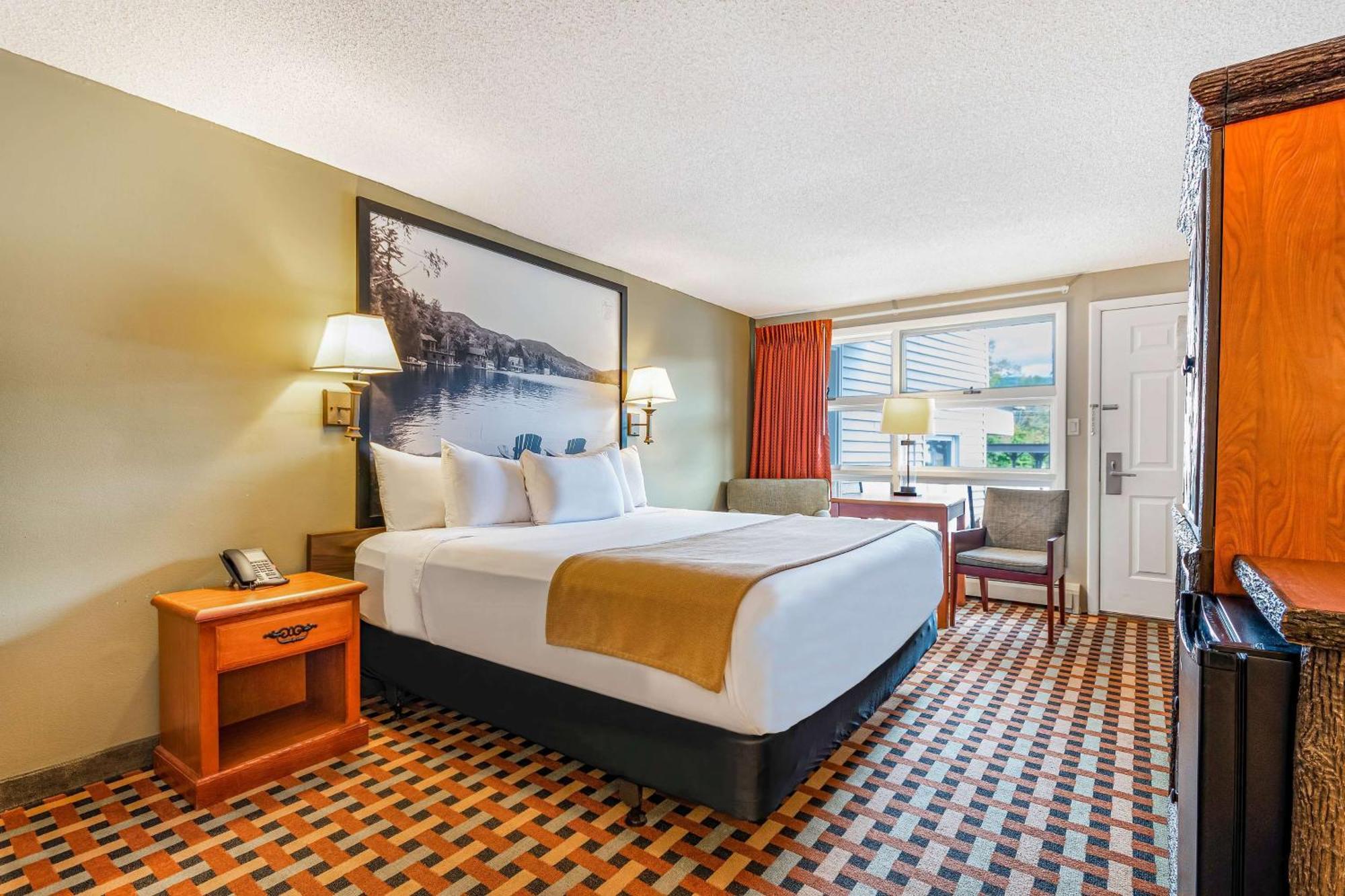 Super 8 By Wyndham Lake George/Downtown Exterior photo
