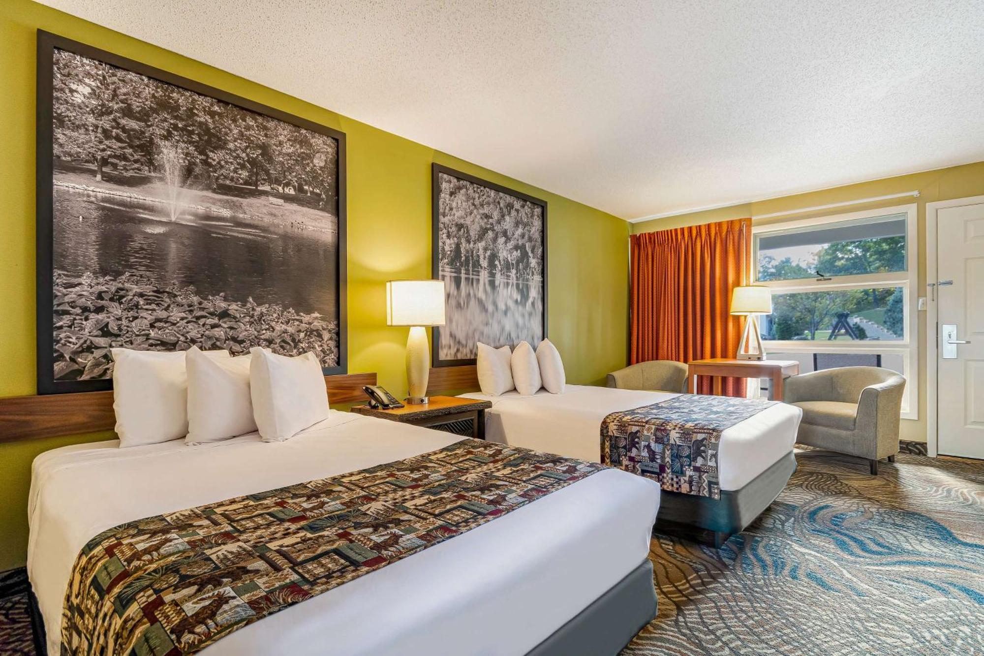 Super 8 By Wyndham Lake George/Downtown Exterior photo